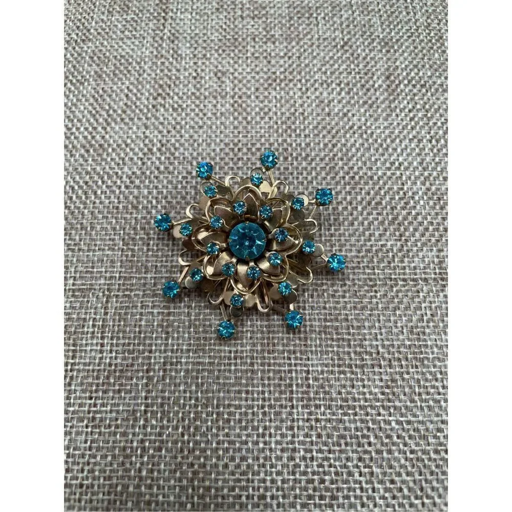 Vintage Brooch Pin Gold Tone Blue Rhinestones Costume Snowflake Grannycore